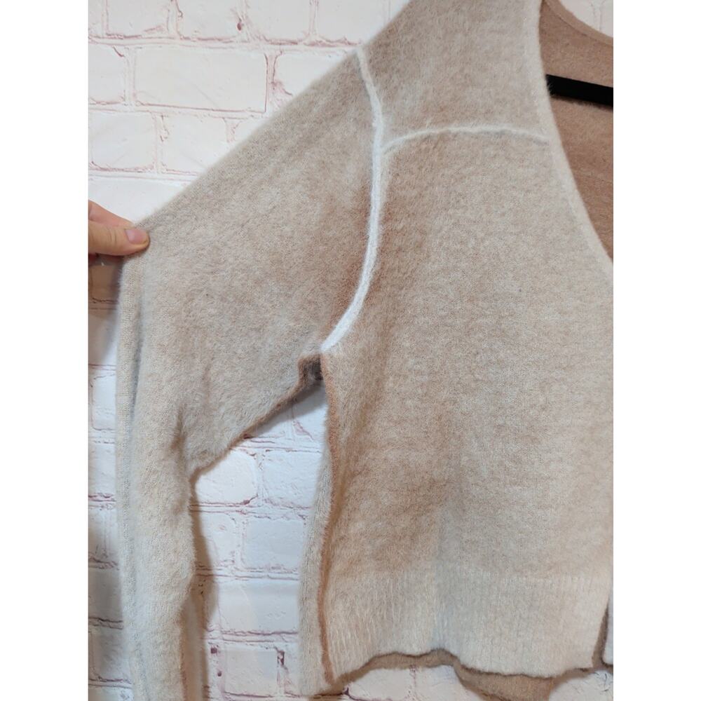 Natural Life Fuzzy Knit Exposed Seam Sz XL V-Neck Pullover Sweater Oatmeal Tan - Picture 6 of 14
